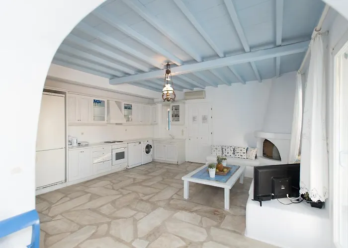 Pirgaki * Ornos (Mykonos)